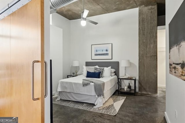 bedroom with ceiling fan