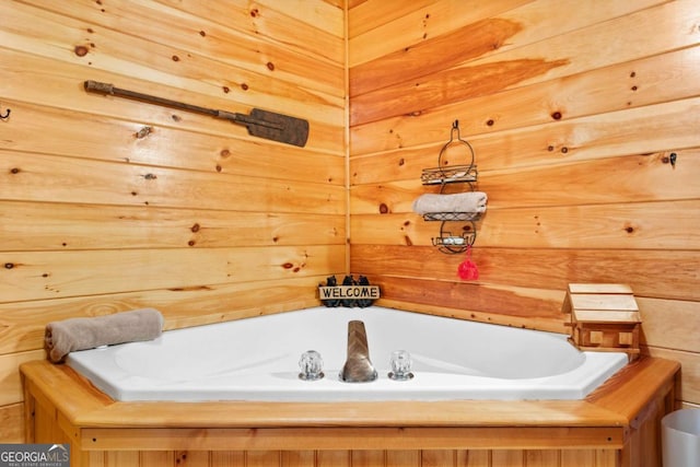 bathroom with a bathtub