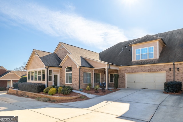 view of front facade featuring a garage