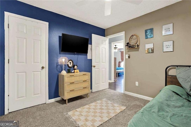 bedroom with carpet flooring and ceiling fan