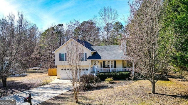 view of front facade featuring a garage and a porch