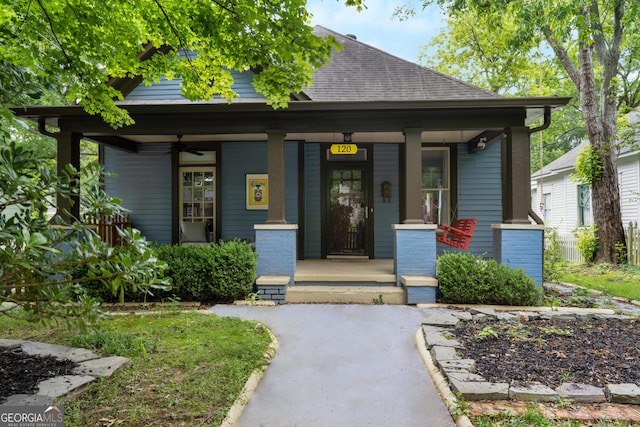 view of front of property featuring a porch and ceiling fan