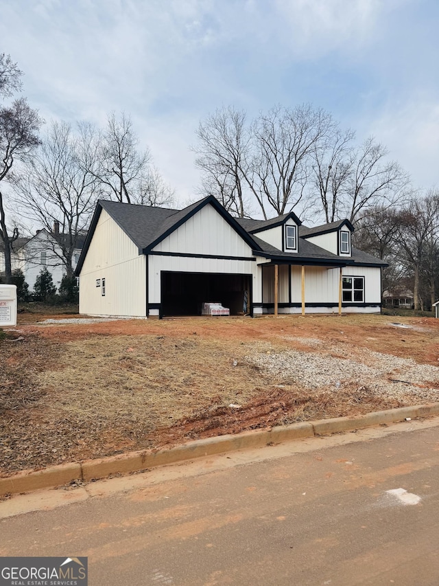 view of front of house with an attached garage