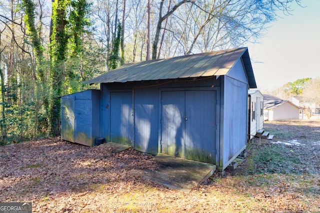 view of outbuilding