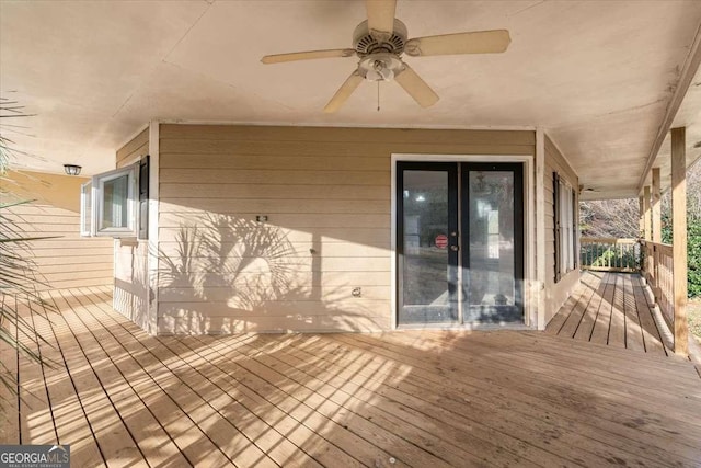 deck with ceiling fan