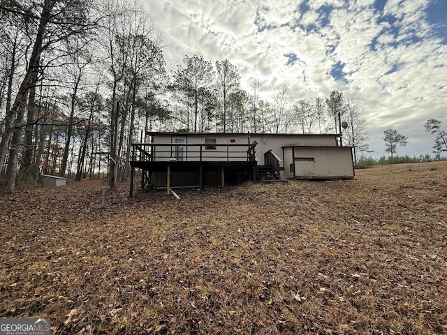 view of outdoor structure