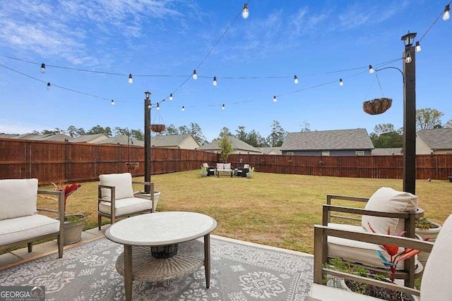 view of yard featuring a patio area