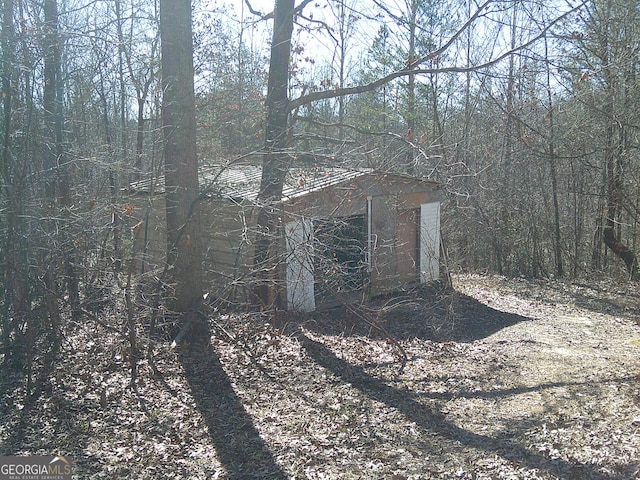 view of outdoor structure