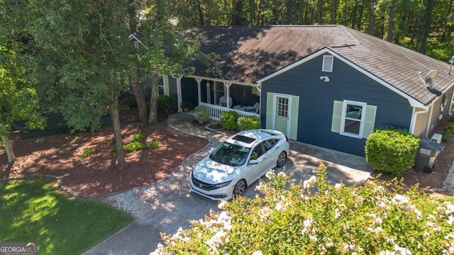 view of front of house featuring covered porch