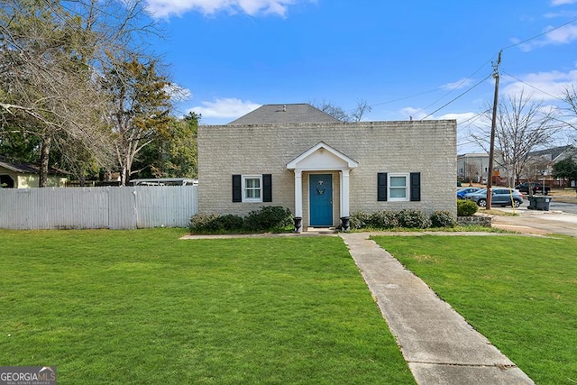 view of front of house with a front yard