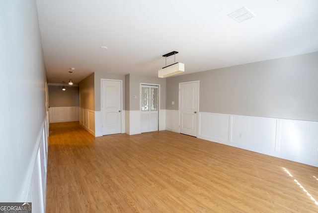 empty room featuring light hardwood / wood-style flooring