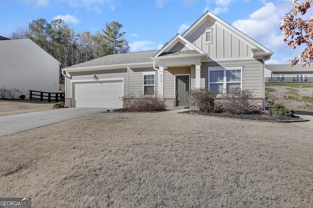 view of front facade with a garage