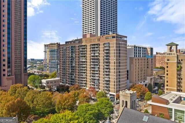 Listing photo 3 for 620 Peachtree St NE Unit 1412, Atlanta GA 30308