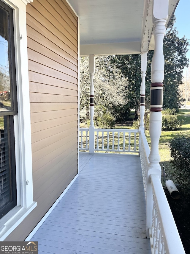 balcony with a porch