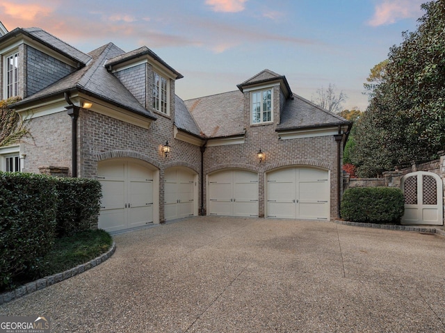 view of front facade with a garage