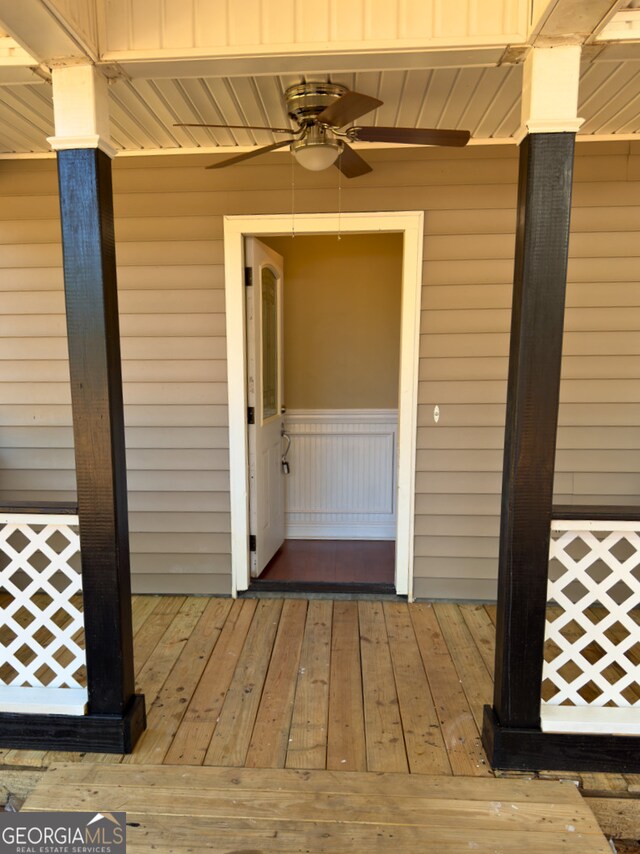 room details with hardwood / wood-style flooring