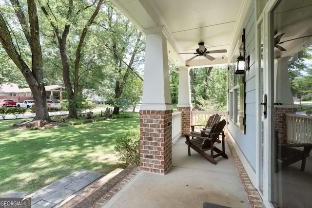 view of patio / terrace with ceiling fan and covered porch