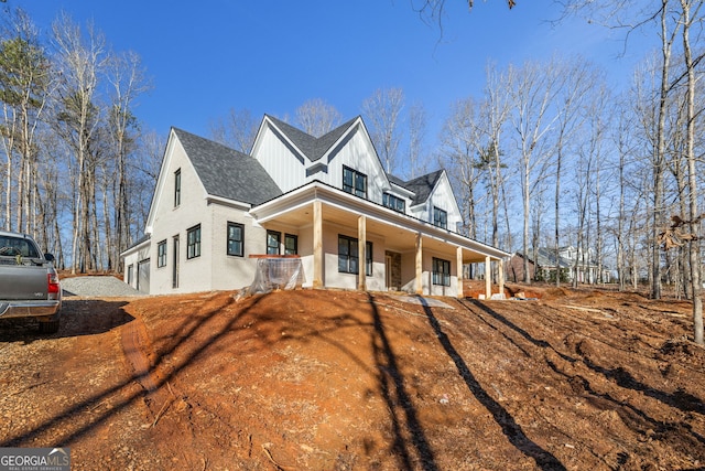 view of front of house with covered porch