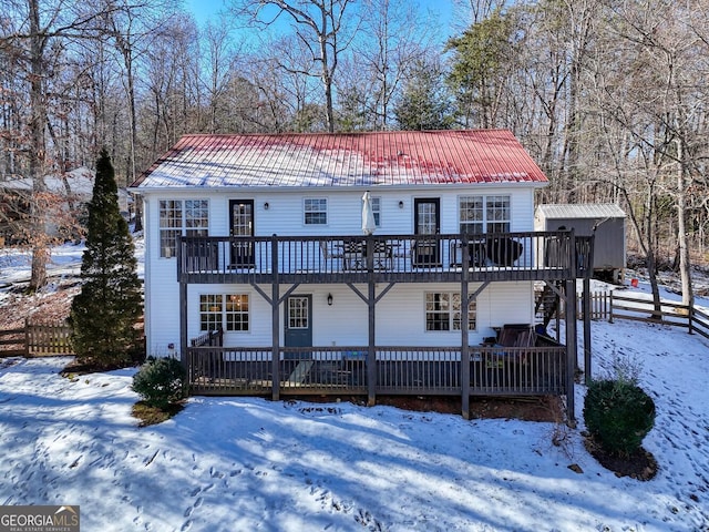 view of front facade featuring a deck