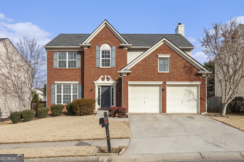 view of front property featuring a garage