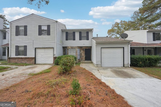 view of front facade with a garage