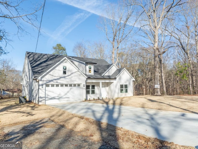 view of front of house featuring a garage