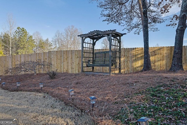 view of yard featuring a fenced backyard