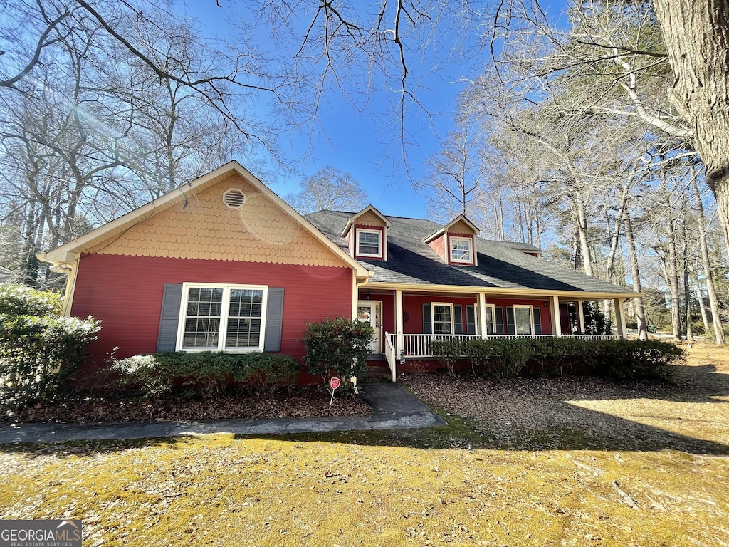 view of front of house with a porch