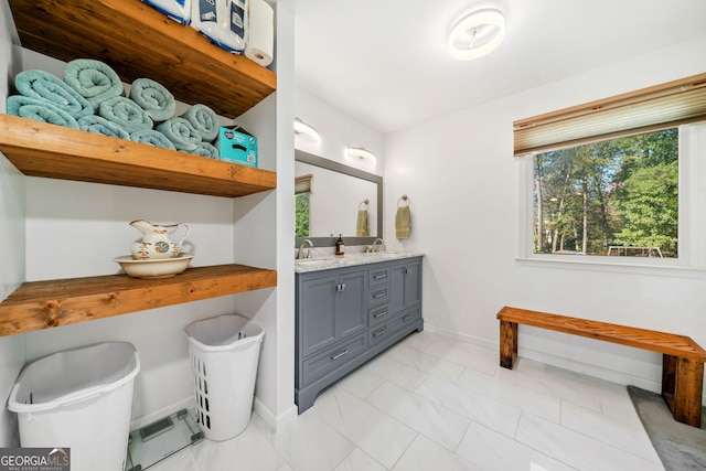 bathroom with vanity