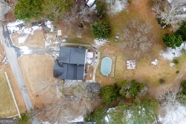 view of yard with an outdoor fire pit