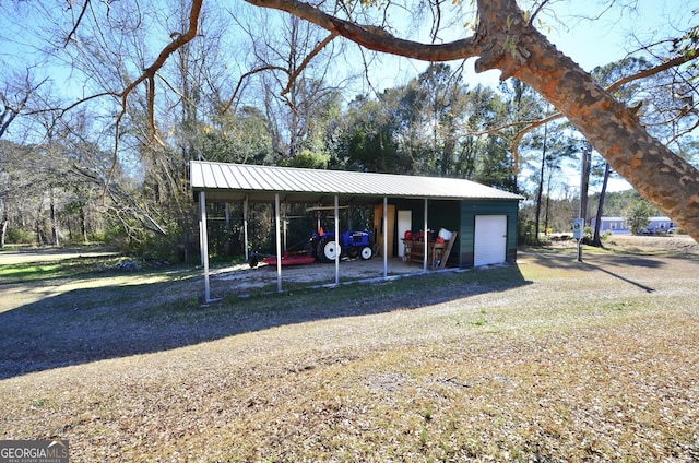 view of outdoor structure featuring a carport