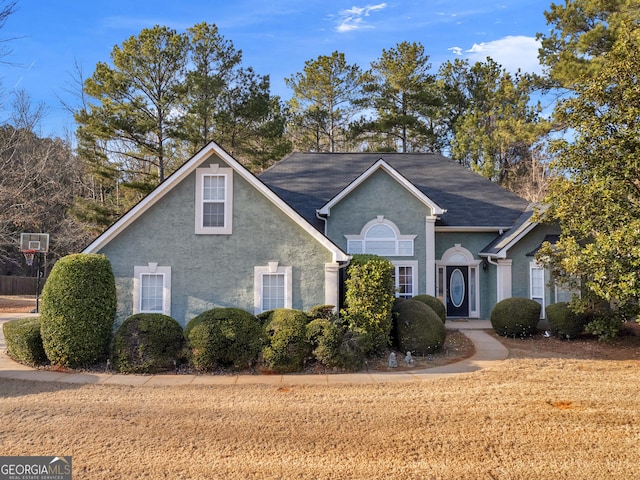 view of front of home with a front yard