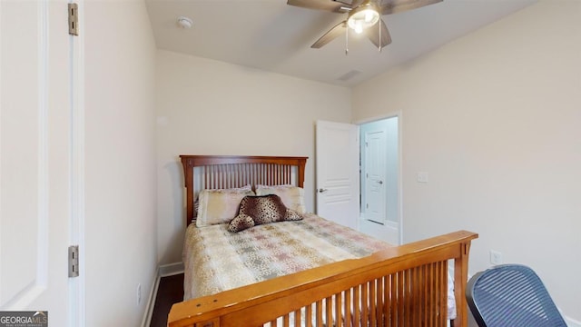 bedroom featuring ceiling fan