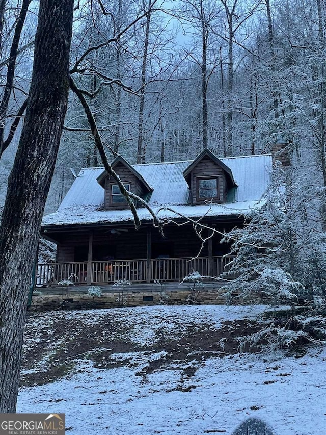 view of front facade with covered porch