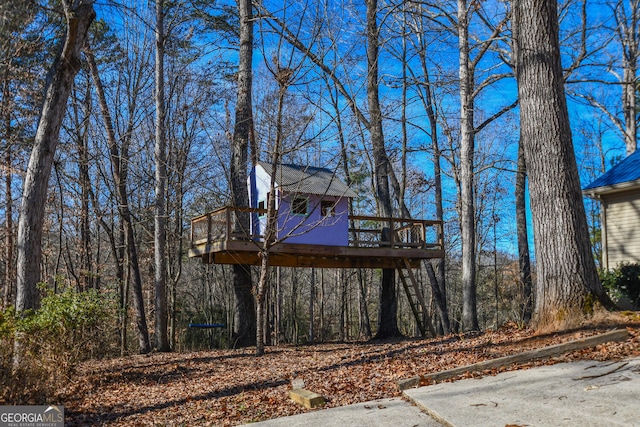 exterior space featuring a deck