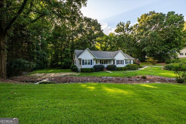 148 Beaver Ridge Cir, Macon, GA 31220 - ranch-style home with a front yard