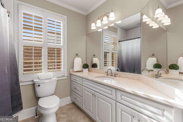 corridor featuring crown molding and light hardwood / wood-style floors