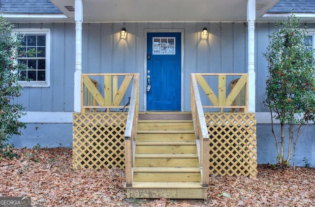 view of property entrance