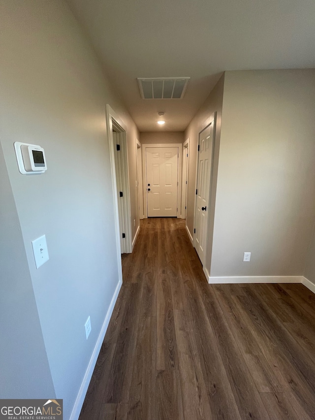410 Hardy Ave SW, Rome, GA 30161 - hall with dark wood-style flooring, baseboards, and visible vents