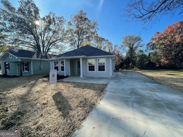 view of single story home