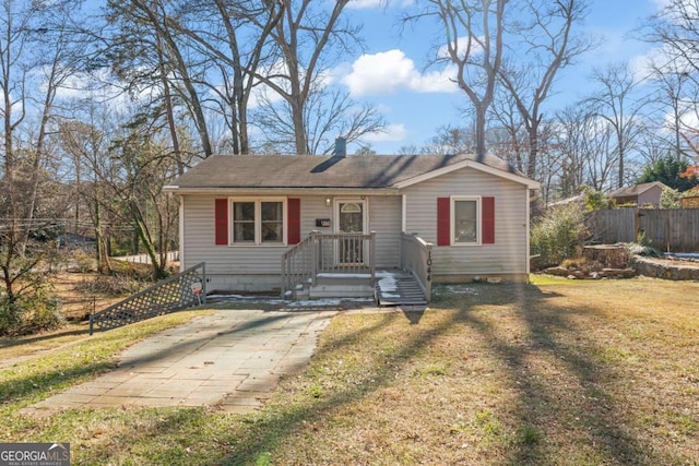 view of front of house with a front yard