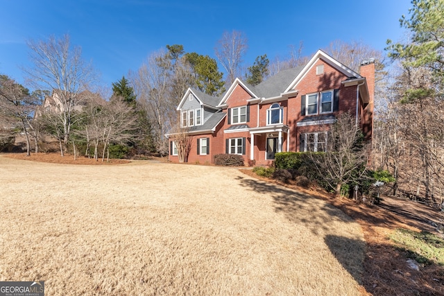 view of front of house featuring a front yard