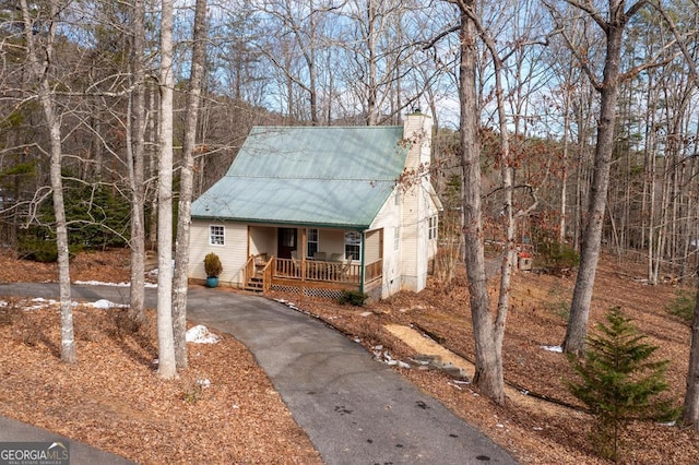 bungalow-style home featuring a porch