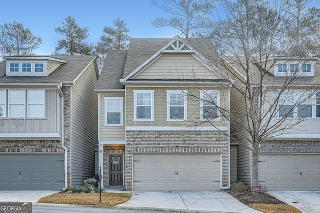 view of front of house featuring a garage