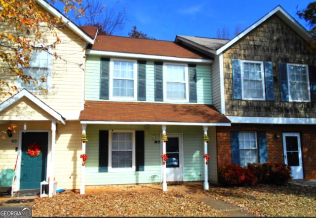 view of front of house