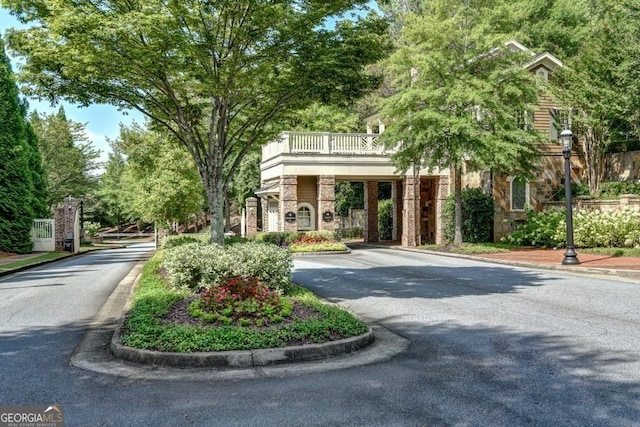 Listing photo 2 for 3119 W Addison Dr, Alpharetta GA 30022