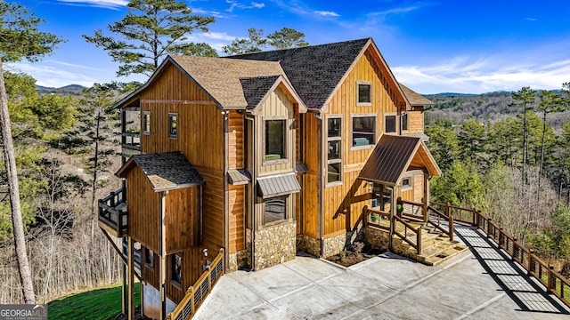 view of front of house with a mountain view