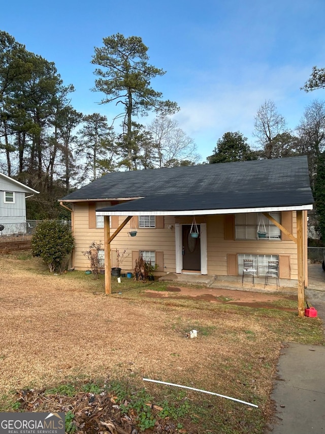 view of front of house featuring a patio