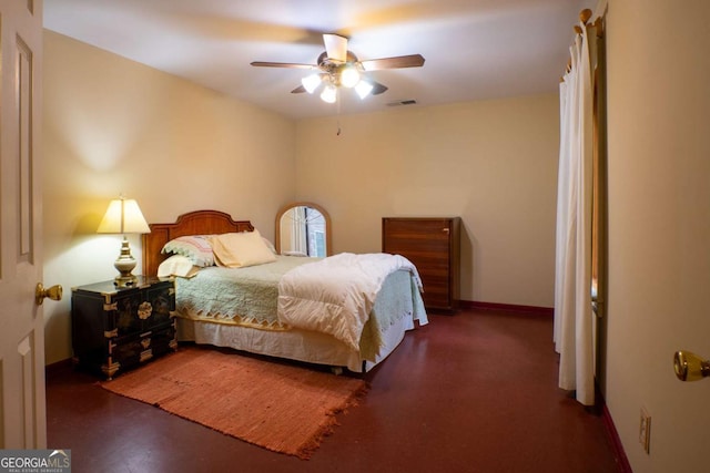 bedroom featuring ceiling fan