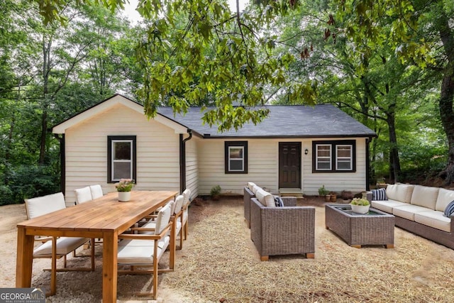 view of patio featuring an outdoor hangout area